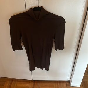 Brown Michael Stars 3/4 sleeve turtle neck